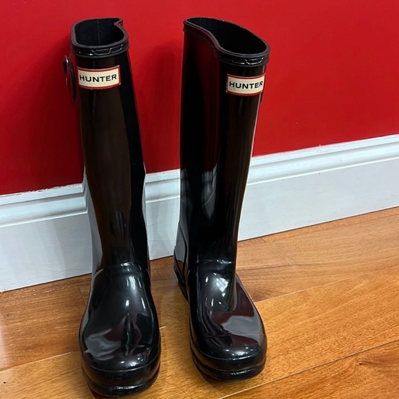 Hunter Shoes - New Hunter Glossy Rain Boots!